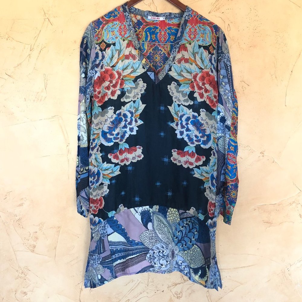 Johnny was silk tunic dress with slit on sides